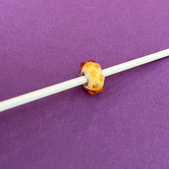 Trollbeads Golden Bud bead. - Picture 4 of 9